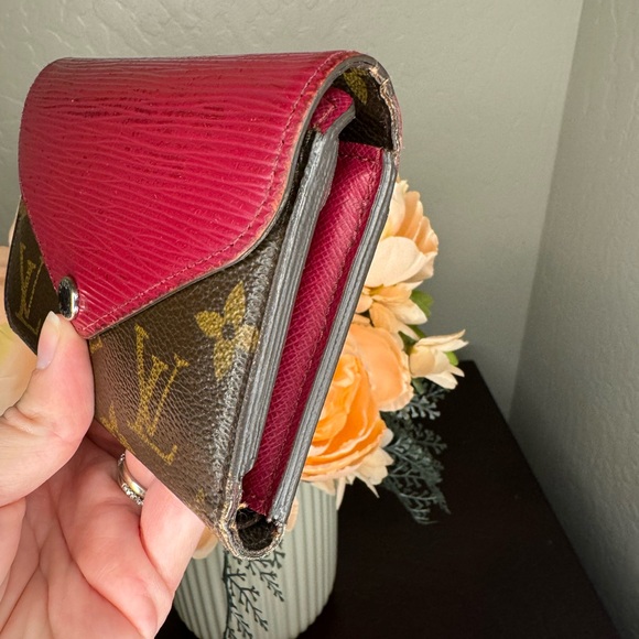 EUC! Louis Vuitton Marie Lou wallet - Picture 5 of 11